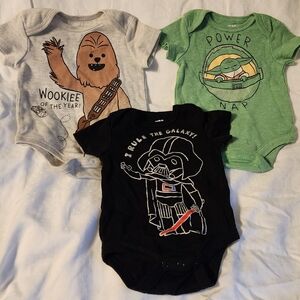 Baby clothes 0-3 months